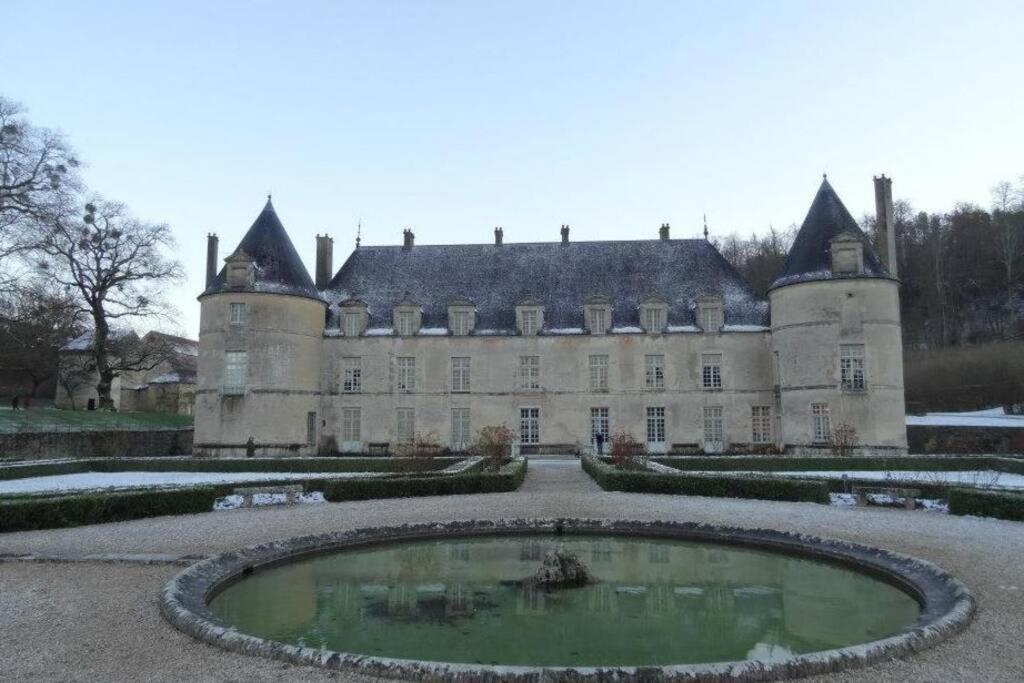 Charmante Maison Bourguignonne Avec Grand Jardin Et Parking Montbard Kültér fotó